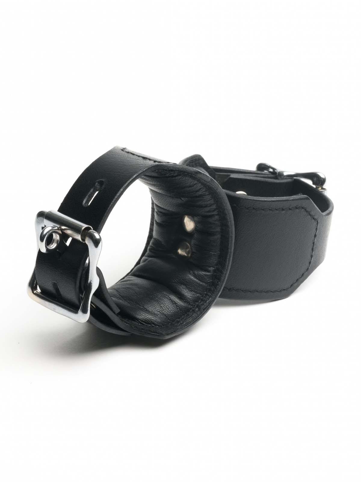 LOCKING LEATHER RESTRAINTS - FullKit.com