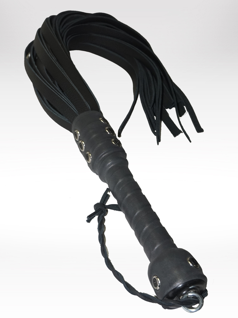 DELUXE COWHIDE LEATHER FULL-SIZE FLOGGER