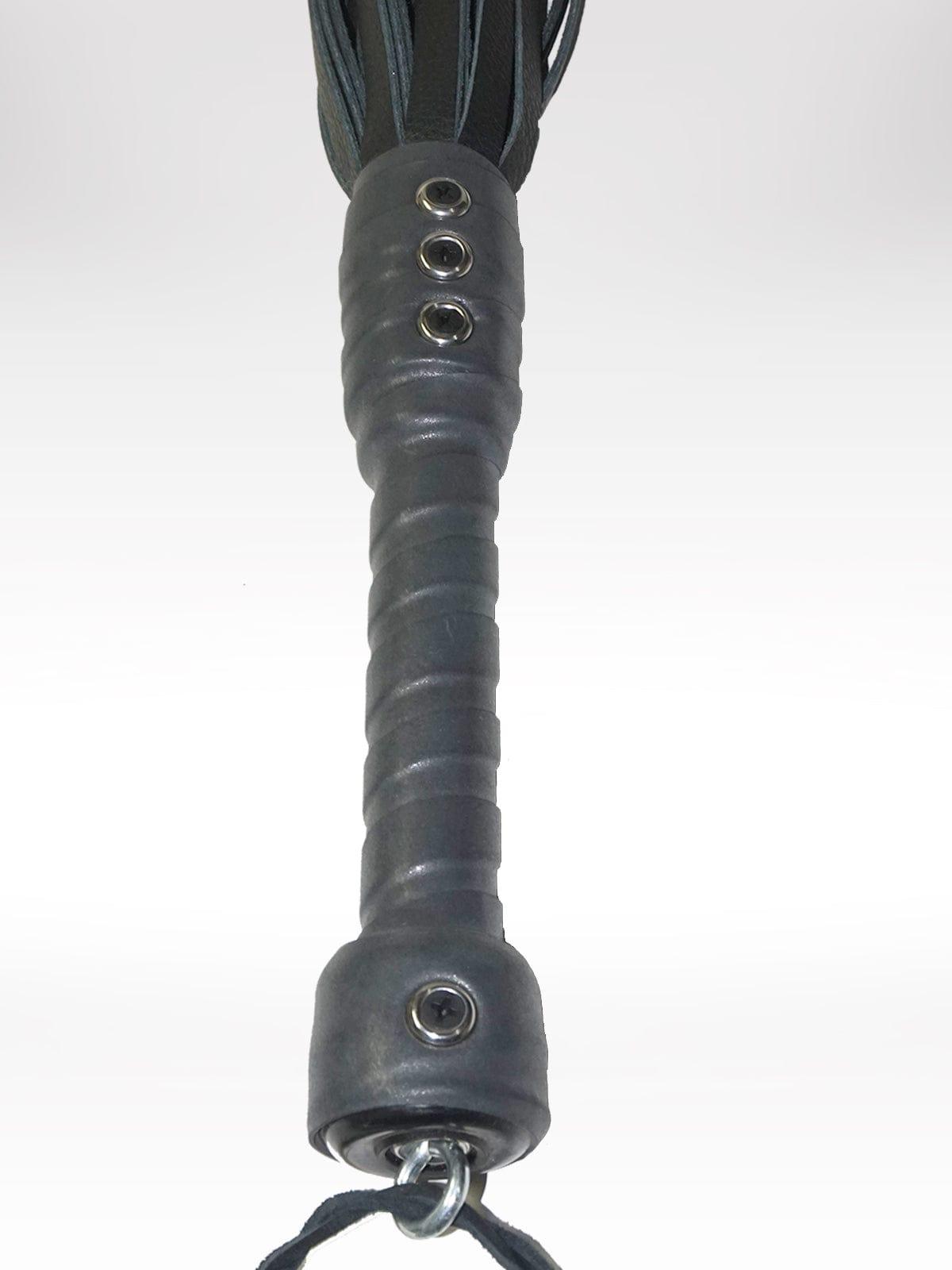 DELUXE COWHIDE LEATHER FULL-SIZE FLOGGER - FullKit.com